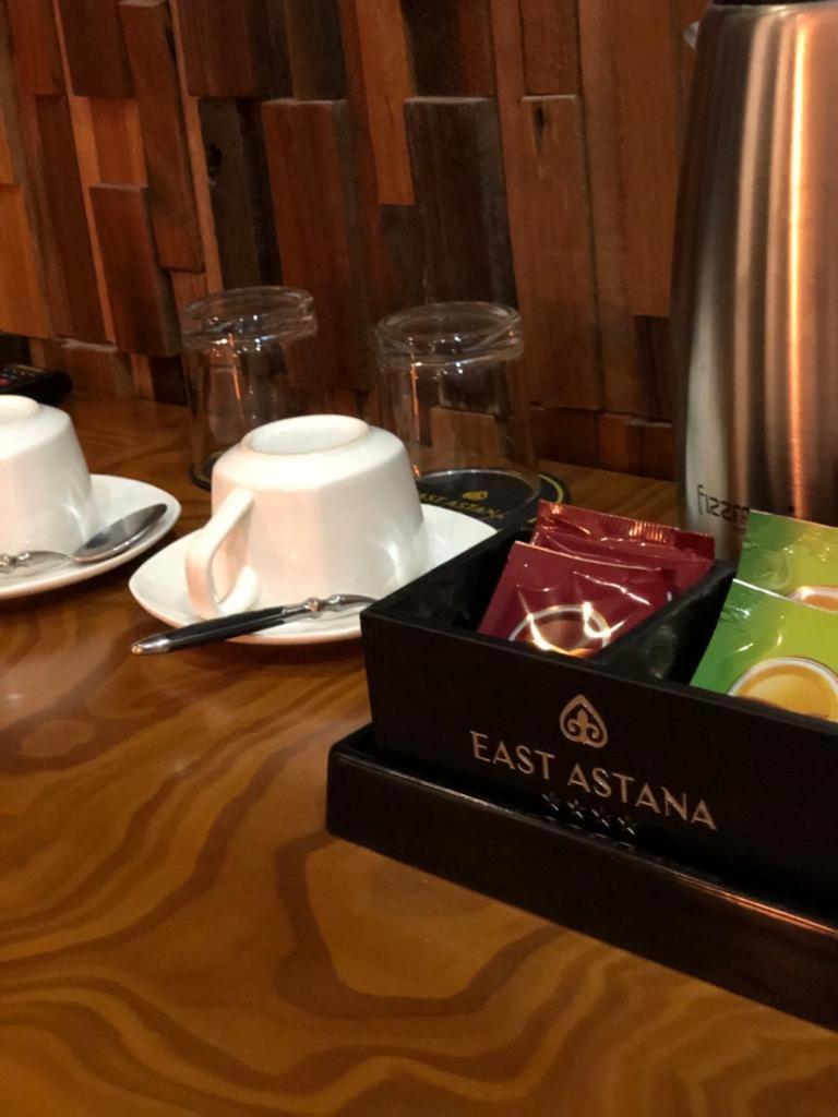 East Astana Hotel ภายนอก รูปภาพ