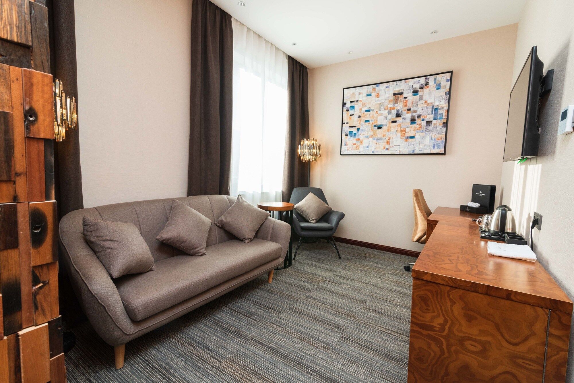 East Astana Hotel ภายนอก รูปภาพ